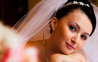 Surrey bride hiring casino tables. Wedding casino hire surrey